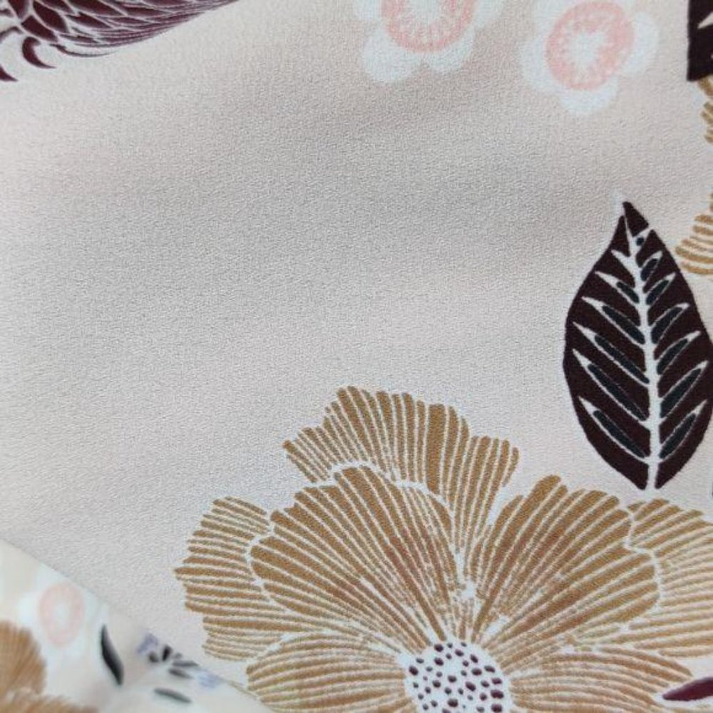 LOFT Long Sleeve Floral top - Picture 8 of 13